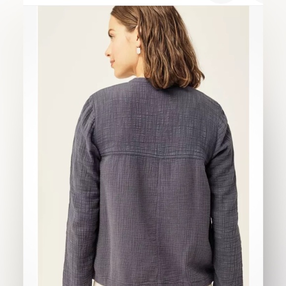 J.Jill Medium Lightweight Mixed-Media Quilted Jacket gray - Picture 4 of 13